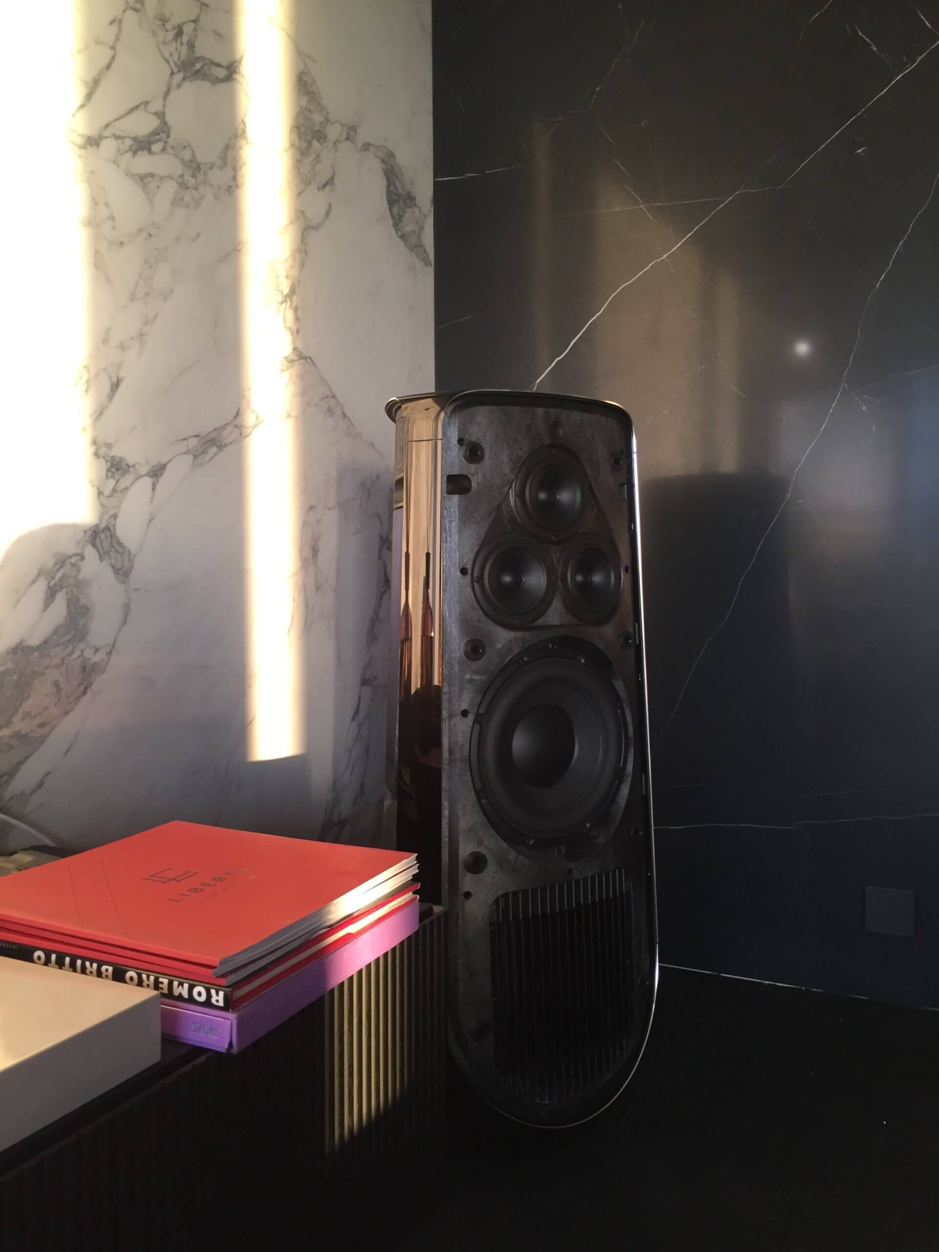 speaker bang & olufsen audiomix